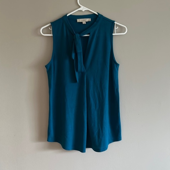 Loft tie front sleeveless top - Picture 1 of 4